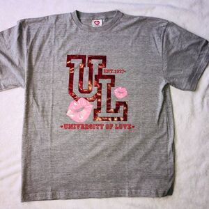 𝅺nwot Womens XLarge University Of Love Graphic YShirt